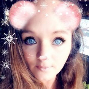 Meet your Posher, Crystal